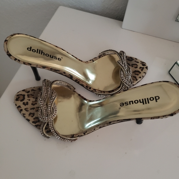 🌟Doll House Slip On Rhinestone Heels 🌟 - Picture 2 of 10